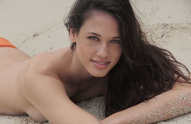 Алина, 22 года, 0 размер груди
